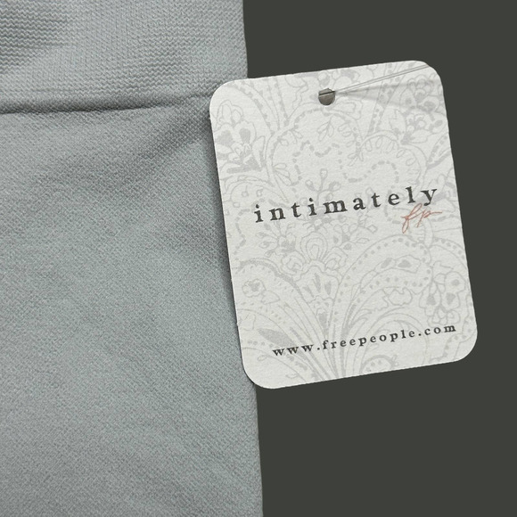 Free People Intimately Cropped Top Wide Strap Moon Rock Gray Women's M/L NWT - Picture 4 of 5